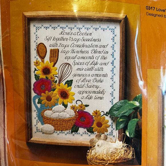 Embroidery Kit (#0317)" Loves a Cooking"  Vintage NIB - Picture 2 of 5